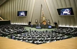 از سیلی تا مسیر ویژه؛ قانون برای چه‌کسانی بی‌معناست؟