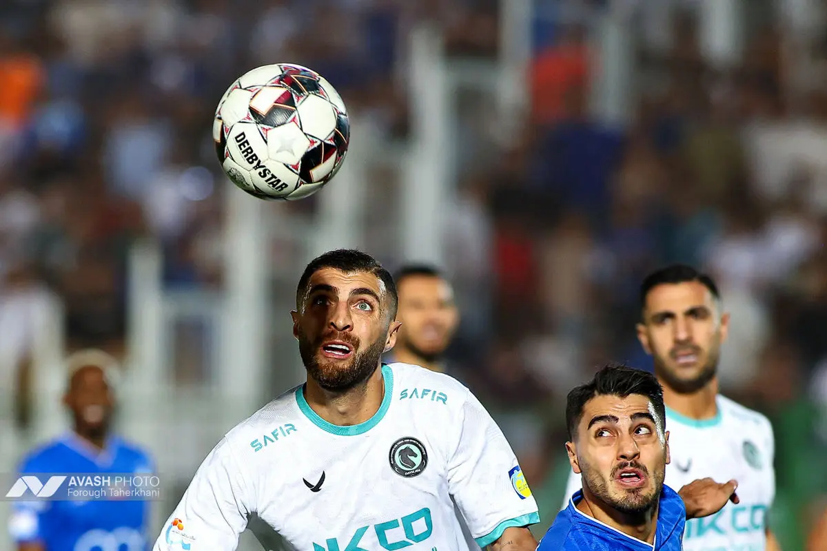 لیگ برتر فوتبال - استقلال و پیکان