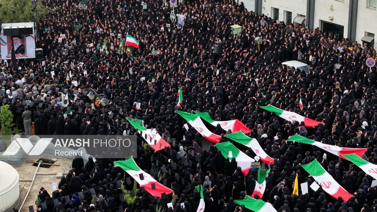 گزارش نصویری/ تشییع پیکر شهدای مدرسه میناب