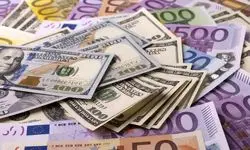 اعلام نرخ ارز در بازار؛ دلار همچنان در محدوده ۱۳۷ هزار تومان معامله شد