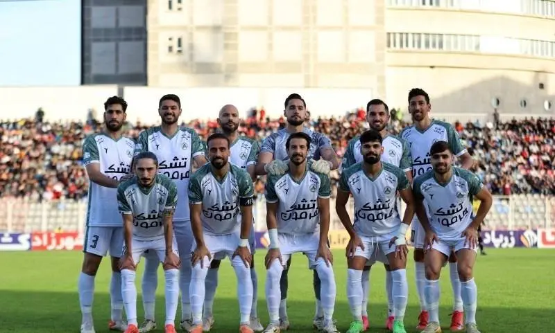 مسئولان ذوبآهن چک بلامحل کشیدند