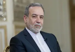 واکنش وزیر امور خارجه به احتمال سپرده شدن پرونده مذاکرات به دبیر شورای عالی امنیت ملی 