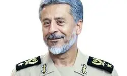 دریادار سیاری: صنعت دفاعی ایران ثمره مجاهدت نسلی است که تهدید را به فرصت تبدیل کرد
