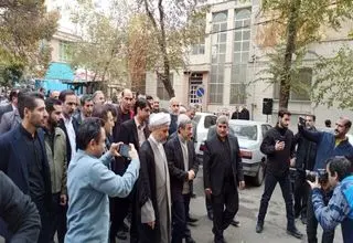 فرزین، شمس‌الدین حسینی و صالحی به مراسم سومین روز درگذشت خواهر احمدی‌نژاد رفتند