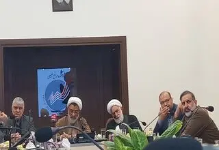 ساخت و نوسازی ۲۲۰ هزار واحد مسکونی در برنامه بنیاد مسکن قرار دارد