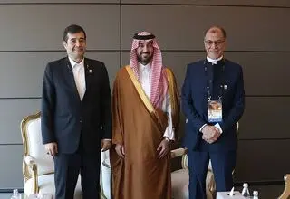 دیدار وزرای ورزش ایران و عربستان در منامه