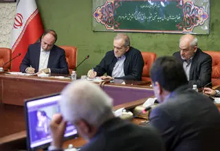 پزشکیان: در زمینه آب و خاک و کشاورزی مشکلات زیادی داریم 