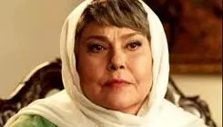 مهرانه مهین‌ترابی: باید چشم به وطن بدوزیم و به غریبه‌ها فرصت ندهیم