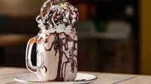 طرز تهیه میلک شیک موز و شکلات راحت و خنک برای تابستان