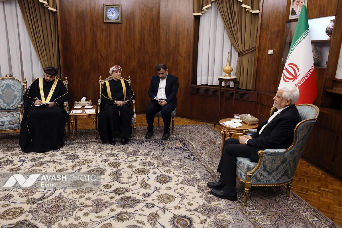 دیدار معاون اول رئیس‌جمهور با سفیر عمان