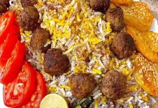 طرز تهیه سماق‌پلو؛ طعم اصیل ایرانی با عطر ترش و دلنشین
