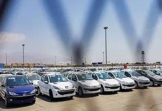  افزایش چشمگیر قیمت خودرو با صعود دلار+جدول 