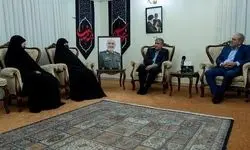دیدار رییس سازمان انرژی اتمی با خانواده شهیدان «باقری»، «سلامی»، «حاجی‌زاده» و «رشید»  