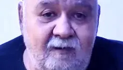 بغض و اشک اکبر عبدی: از خدا می‌خواهم به همه ما ایرانی‌ها کمک کند+ویدیو 