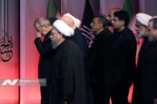حضور سران سه قوه در مراسم ادای احترام بر پیکر رهبر شهید انقلاب
