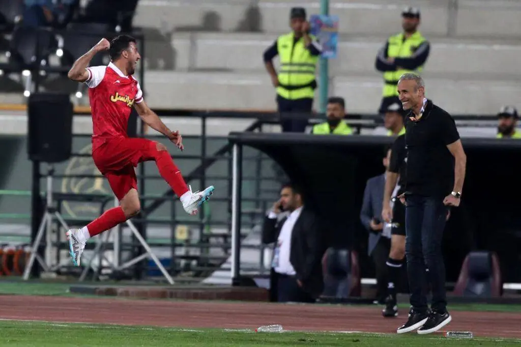 هافبک تکنیکی پرسپولیس به فولاد پیوست