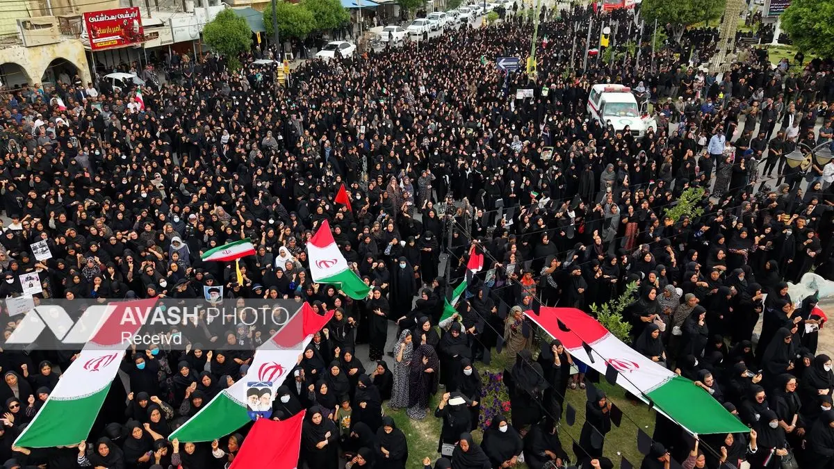 گزارش نصویری/ تشییع پیکر شهدای مدرسه میناب