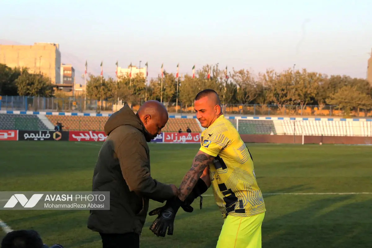 لیگ برتر فوتبال؛ استقلال- فولاد