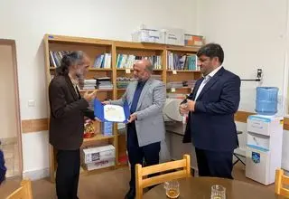 اعطای نشان اعتبار هنر به هنرمندان دارای آثار فاخر 