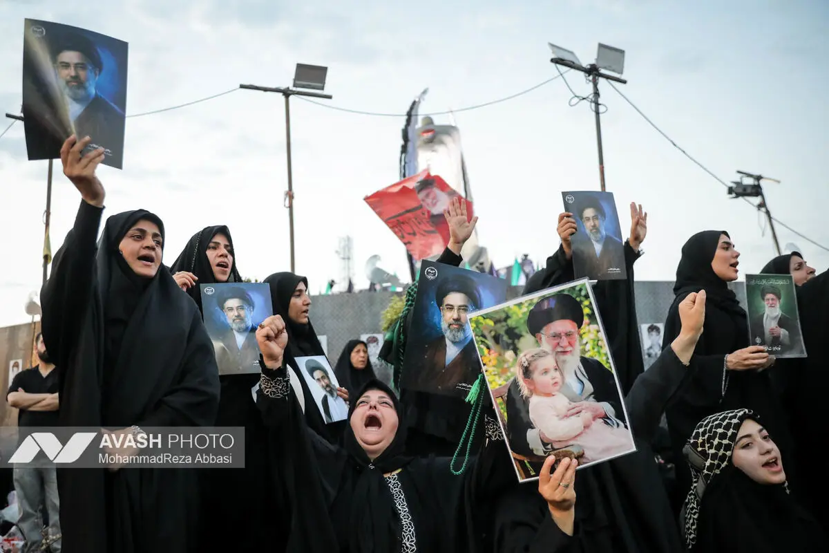 مراسم تشییع پیکر مطهر رهبر شهید انقلاب در تهران - ۱