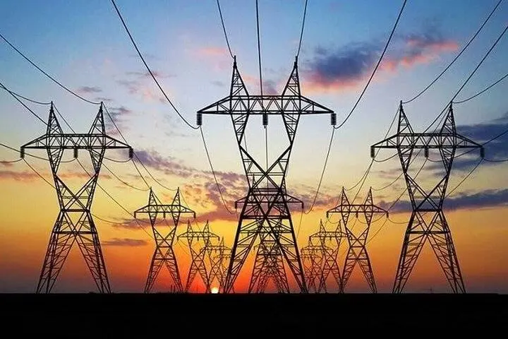 آغاز فعالیت کاروران برق همزمان با شروع فصل تابستان