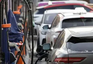 فروش خودروهای برقی از تسلا پیشی گرفت