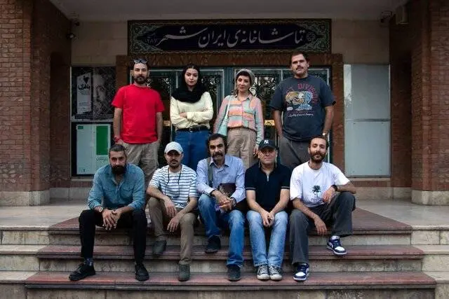 تئاتر خرده انسان در ایرانشهر روی صحنه میرود