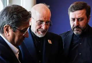 توقف نشست چهارجانبه ایران با آمریکا برای مشورت‌های داخلی