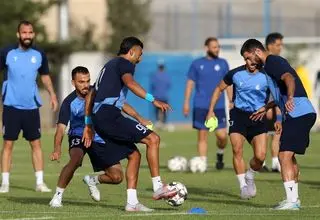 زمان شروع تمرینات استقلال تغییر می‌کند