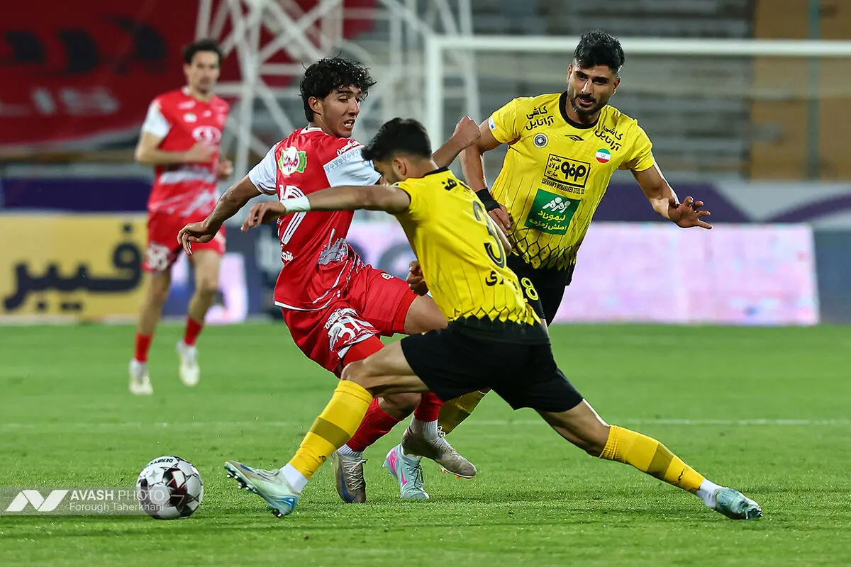 لیگ برتر فوتبال - پرسپولیس و سپاهان