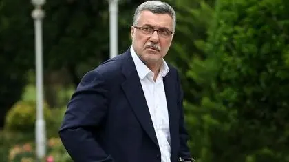 ظفرقندی: داروهای مشمول بیمه دچار قیمت‌گذاری نجومی نیستند