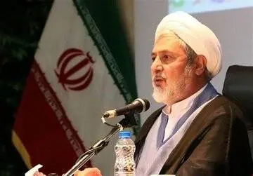 ملت ایران پایبند به رهبری است