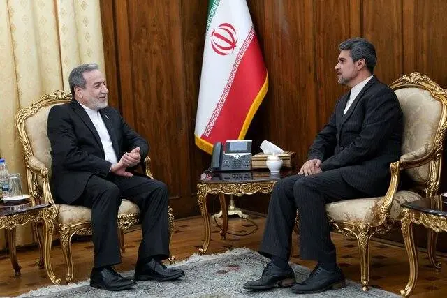 دیدار سرکنسولهای جدید ایران در «دبی» امارات و «جلالآباد» افغانستان با وزیر امور خارجه