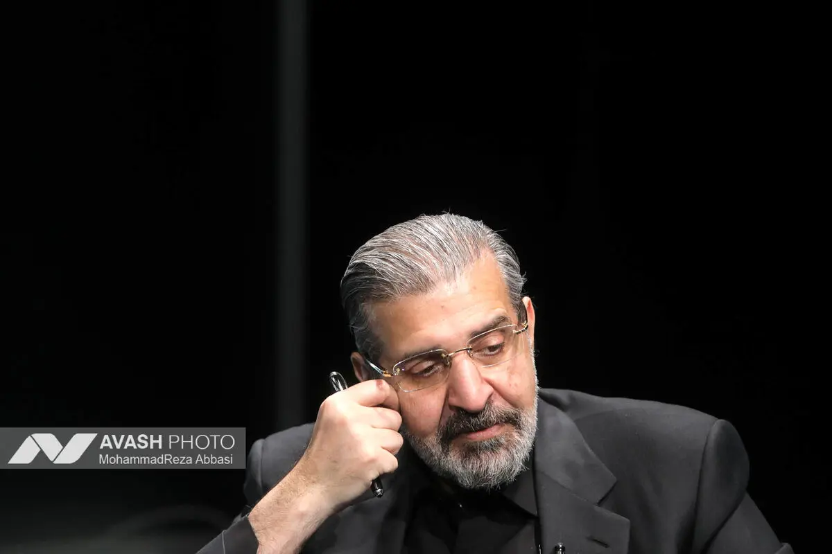 بازدید صادق خرازی از خبرگزاری آوش