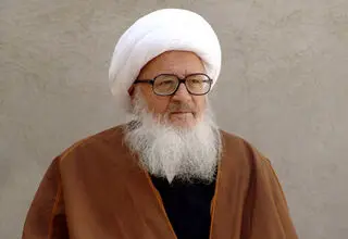 وحید خراسانی فوت نکرده است