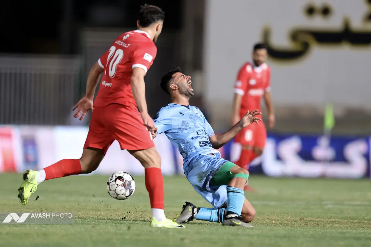 چادرملو و پرسپولیس