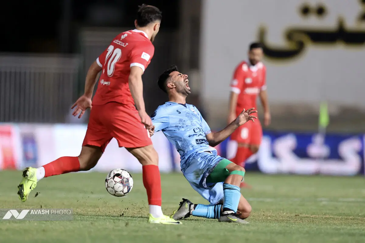 چادرملو و پرسپولیس