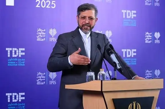 خطیب‌زاده: اگر مذاکره‌ای با آمریکا باشد، مذاکره مسلح خواهد بود