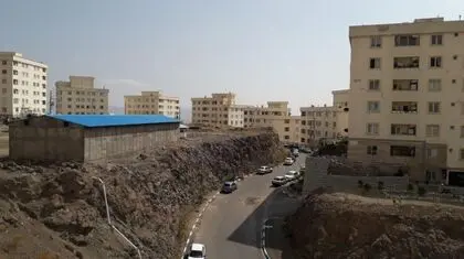 ساکنان پردیس، آب و برق ندارند