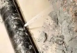 بازدید وزیر نیرو از روند ترمیم خطوط آ‌ب‌رسانی