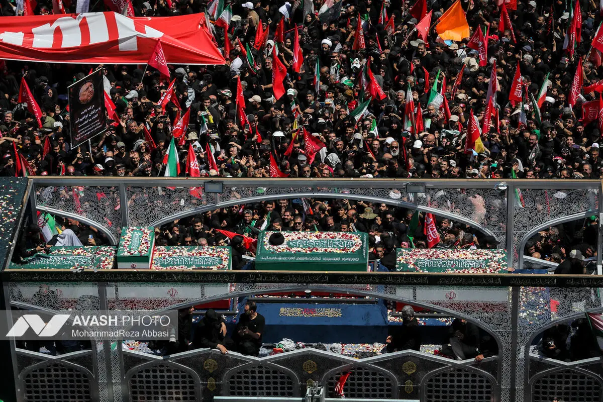 مراسم تشییع پیکر مطهر رهبر شهید انقلاب در تهران -