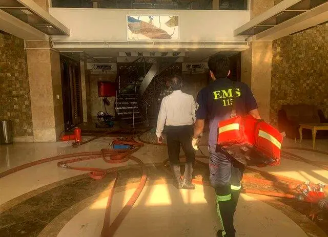 آتش‌سوزی یک برج مسکونی در خیابان تیموری تهران