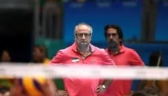 هادی رضایی مدیر تیم‌های ملی والیبال نشسته شد
