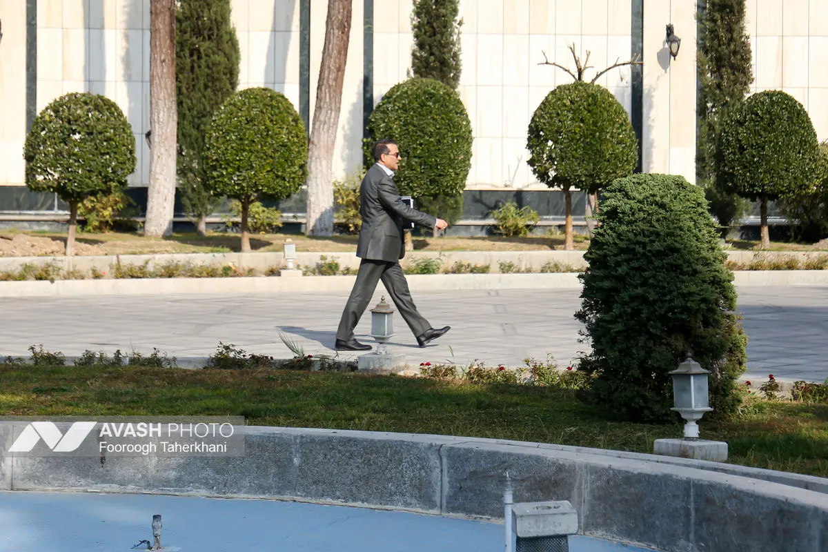 حاشیه جلسه هیات دولت - ۱۲ آذر