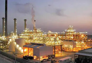 درآمد دولت از فروش نفت کاهش می‌یابد؟ 