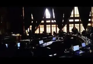 برق در صحن شورای شهر تهران قطع شد