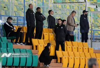 لیگ برتر با حضور تماشاگران برگزار می شود؟
