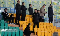 لیگ برتر با حضور تماشاگران برگزار می شود؟
