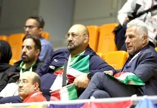 نکولعل‌آزاد: با رفع خلأ مالی جایگاه ایران در جهان ارتقا می‌یابد