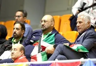 نکولعل‌آزاد: با رفع خلأ مالی جایگاه ایران در جهان ارتقا می‌یابد